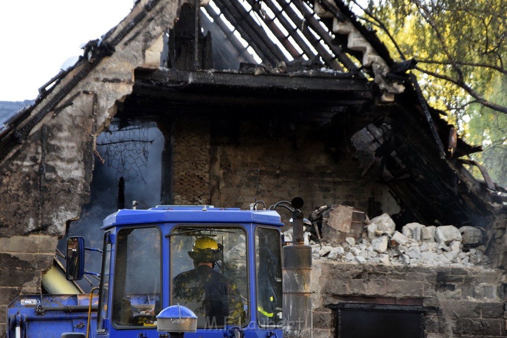 Grossfeuer Einfamilienhaus Siegburg Muehlengrabenstr P0962.JPG - Miklos Laubert